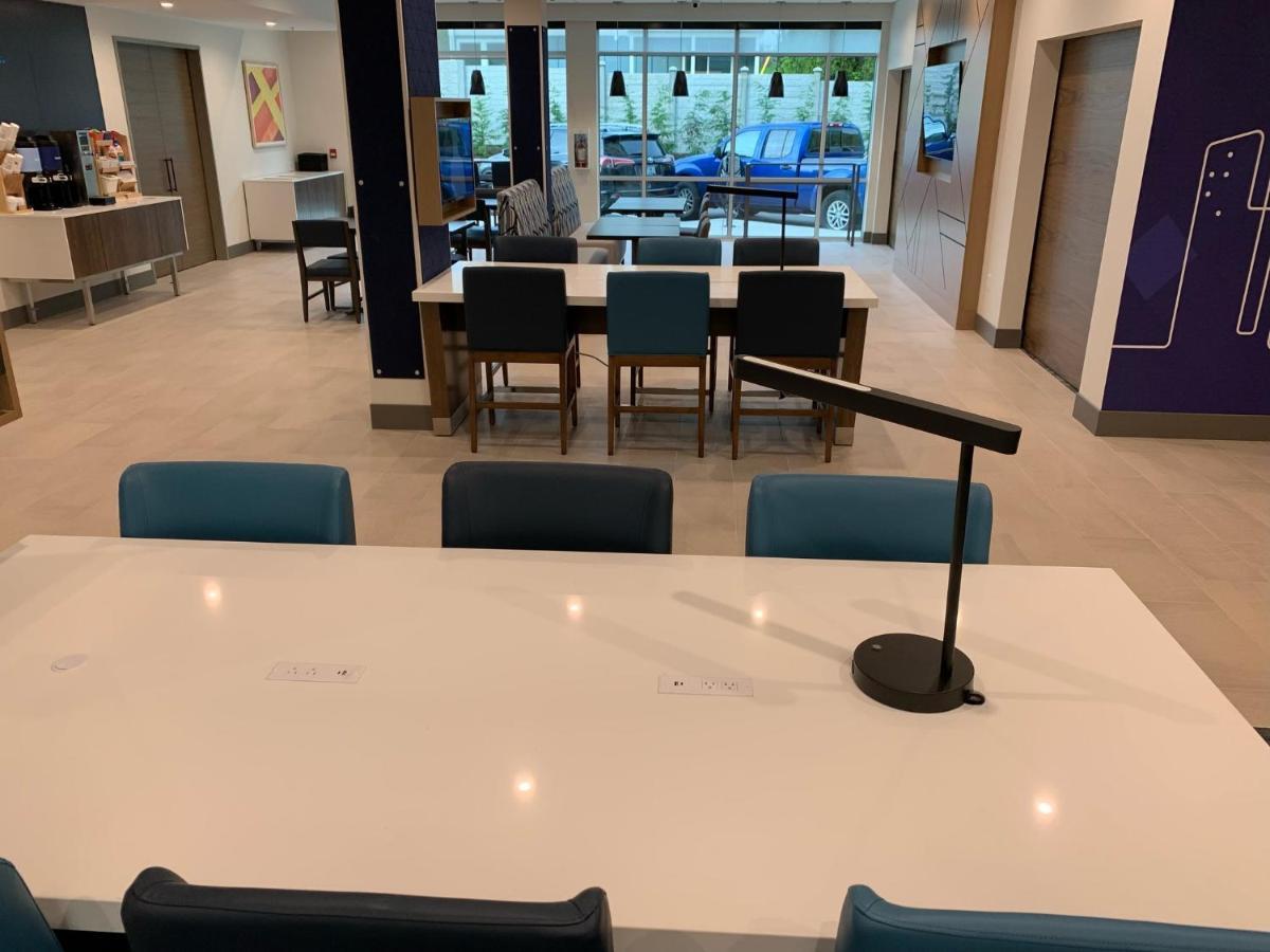 Holiday Inn Express & Suites - Courtenay - Comox By Ihg ภายนอก รูปภาพ